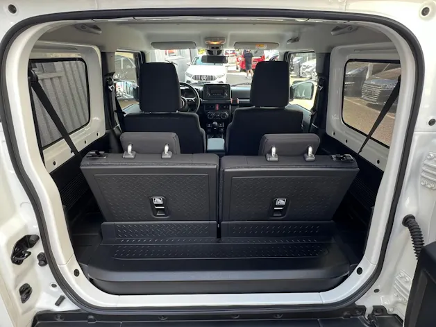 Suzuki JIMNY 1.5 COMPACT TOP 4x4 AUTOMAT l 102 PS