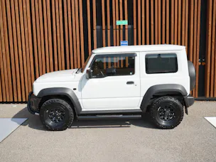 Suzuki JIMNY 1.5 COMPACT TOP 4x4 AUTOMAT l 102 PS