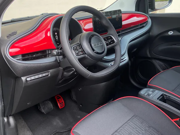 FIAT 500 C electric 87 kW Red