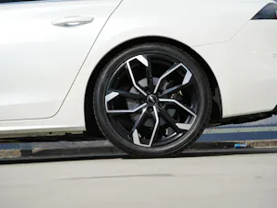 PEUGEOT 508 SW 1.2 PURE TECH ALLURE EAT8 l 130 PS