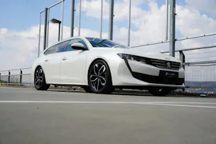 PEUGEOT 508 SW 1.2 PURE TECH ALLURE EAT8 l 130 PS