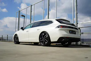 PEUGEOT 508 SW 1.2 PURE TECH ALLURE EAT8 l 130 PS