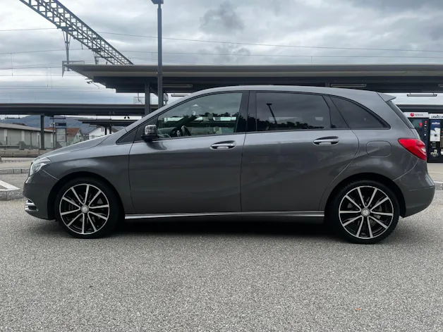MERCEDES-BENZ B 220 4Matic 7G-DCT