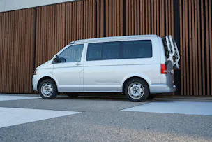 VW T5 CALIFORNIA 2.0 Bi-TDI BEACH 4MOTION l 140 PS