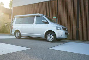 VW T5 CALIFORNIA 2.0 Bi-TDI BEACH 4MOTION l 140 PS