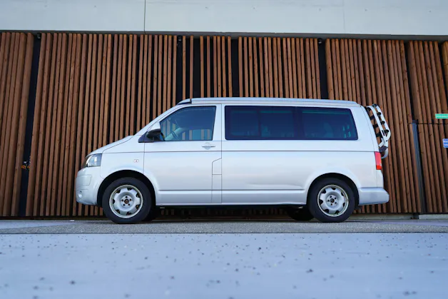 VW T5 CALIFORNIA 2.0 Bi-TDI BEACH 4MOTION l 140 PS