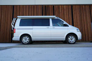 VW T5 CALIFORNIA 2.0 Bi-TDI BEACH 4MOTION l 140 PS