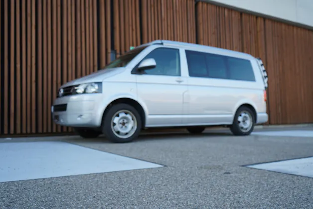 VW T5 CALIFORNIA 2.0 Bi-TDI BEACH 4MOTION l 140 PS