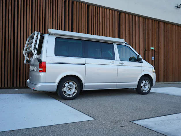 VW T5 CALIFORNIA 2.0 Bi-TDI BEACH 4MOTION l 140 PS