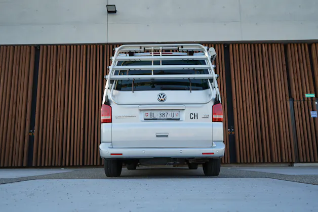 VW T5 CALIFORNIA 2.0 Bi-TDI BEACH 4MOTION l 140 PS