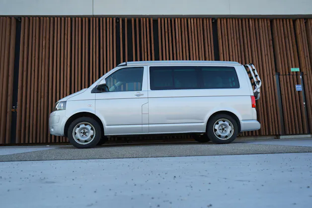 VW T5 CALIFORNIA 2.0 Bi-TDI BEACH 4MOTION l 140 PS