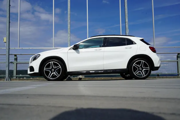 MERCEDES-BENZ GLA 250 AMG LINE NIGHT 4MATIC 7G-DCT l 211 PS