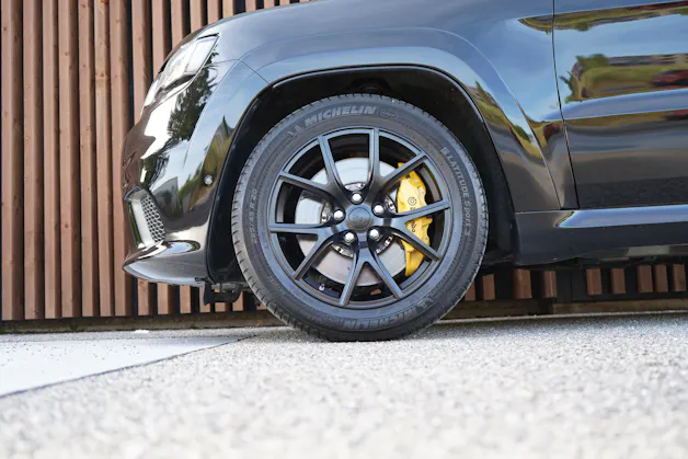 JEEP GRAND CHEROKEE 6.2 V8 HEMI TRACKHAWK AUTOMATIC l 710 PS