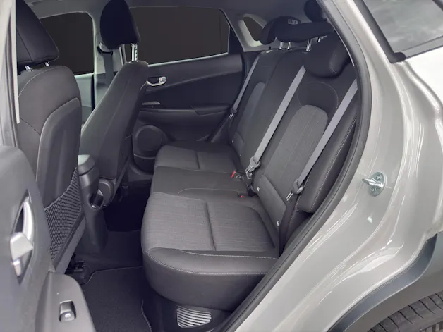 HYUNDAI Kona 1.6 GDi HEV Amplia DCT