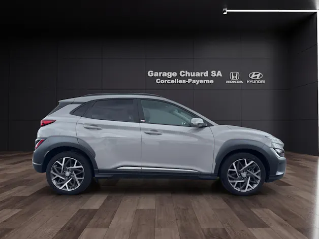 HYUNDAI Kona 1.6 GDi HEV Amplia DCT