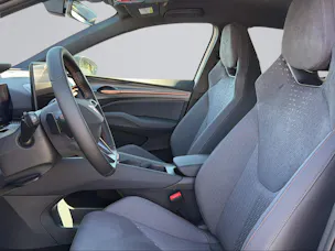 CUPRA Raval 52 kWh Dynamic Launch Edition