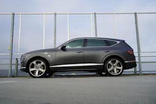 Genesis GV80 3.0 CRDI LUXUS AT8 AWD l 277 PS