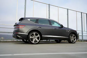Genesis GV80 3.0 CRDI LUXUS AT8 AWD l 277 PS