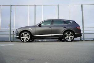 Genesis GV80 3.0 CRDI LUXUS AT8 AWD l 277 PS