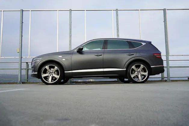 Genesis GV80 3.0 CRDI LUXUS AT8 AWD l 277 PS