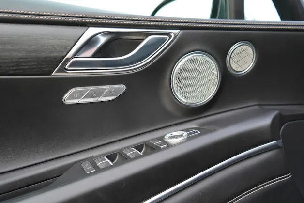 Genesis GV80 3.0 CRDI LUXUS AT8 AWD l 277 PS