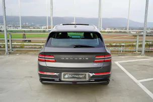 Genesis GV80 3.0 CRDI LUXUS AT8 AWD l 277 PS