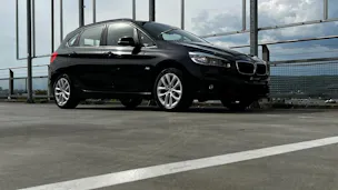 BMW 220i ACTIVE TOURER SPORT LINE STEPTRONIC l 192 PS