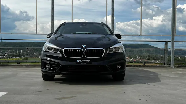 BMW 220i ACTIVE TOURER SPORT LINE STEPTRONIC l 192 PS