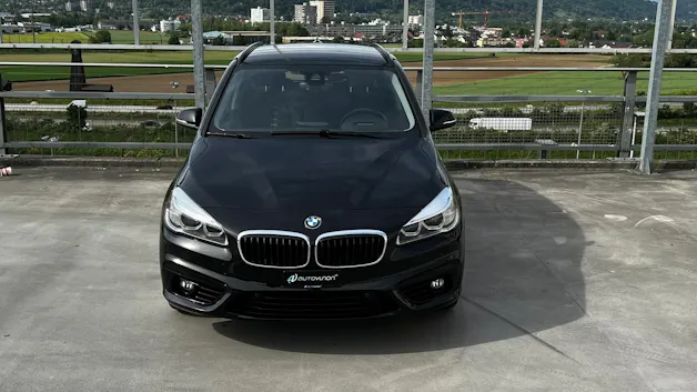 BMW 220i ACTIVE TOURER SPORT LINE STEPTRONIC l 192 PS