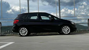 BMW 220i ACTIVE TOURER SPORT LINE STEPTRONIC l 192 PS