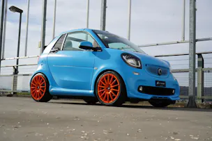 SMART FORTWO BRABUS LORINSER EDITION TWINMATIC l 90 PS
