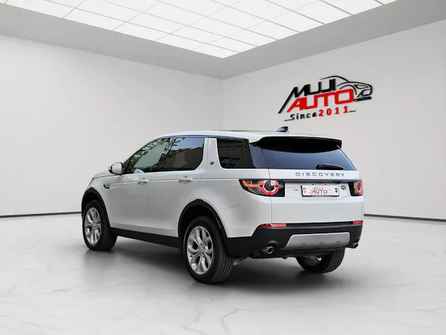 Land Rover Discovery Sport 2.0 TD4 SE AT9