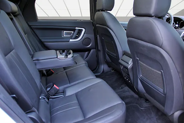 Land Rover Discovery Sport 2.0 TD4 SE AT9