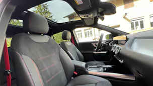 MERCEDES-BENZ GLA AMG 45 S 4MATIC+ NIGHT 8G-DCT l 421 PS