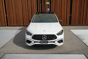 MERCEDES-BENZ GLA AMG 45 S 4MATIC+ NIGHT 8G-DCT l 421 PS