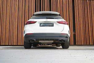 MERCEDES-BENZ GLA AMG 45 S 4MATIC+ NIGHT 8G-DCT l 421 PS