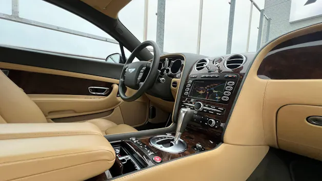 BENTLEY CONTINENTAL GT 6.0 l 560 PS