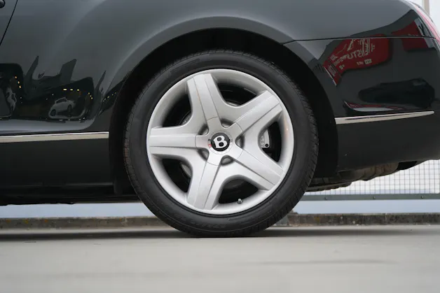 BENTLEY CONTINENTAL GT 6.0 l 560 PS