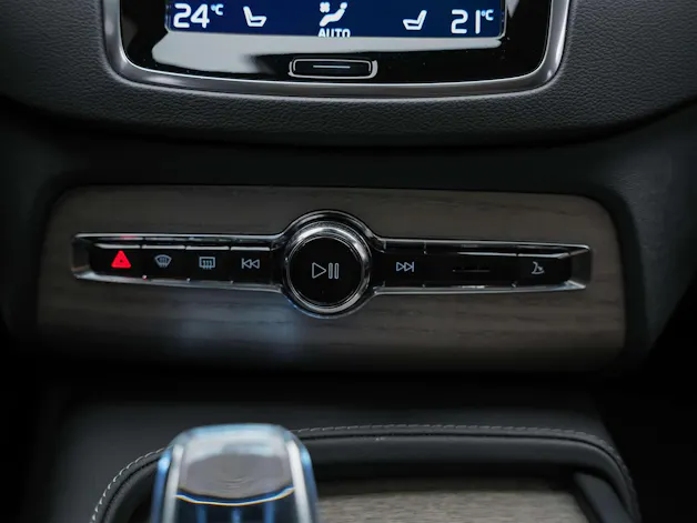 VOLVO XC90 B5 Diesel Mild Hybrid AWD Inscription Geartronic *7 Plätzer*Sitzbelüftung*Lenkradheizung*AHK*