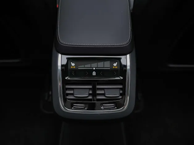 VOLVO XC90 B5 Diesel Mild Hybrid AWD Inscription Geartronic *7 Plätzer*Sitzbelüftung*Lenkradheizung*AHK*