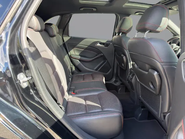 MERCEDES-BENZ B 220 AMG Line 4m