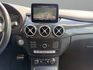 MERCEDES-BENZ B 220 AMG Line 4m