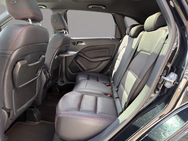 MERCEDES-BENZ B 220 AMG Line 4m