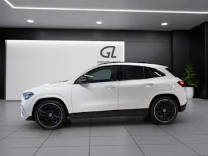MERCEDES-BENZ GLA 200 7G-DCT