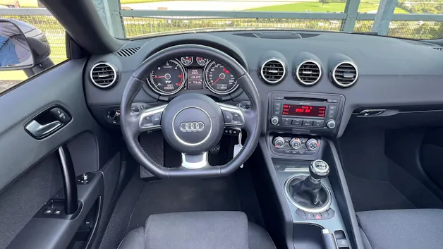 AUDI TT ROADSTER 2.0 TDI QUATTRO l 170 PS