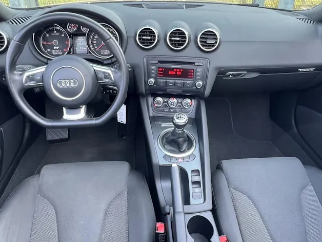 AUDI TT ROADSTER 2.0 TDI QUATTRO l 170 PS