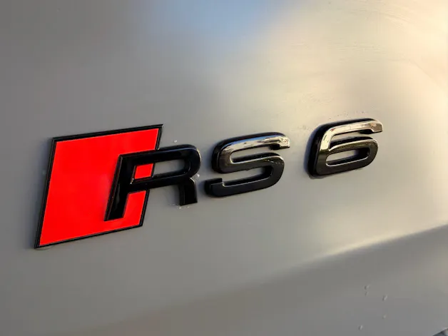 AUDI RS6 AVANT 4.0 TFSI QUATTRO PERFORMANCE *** TRAUM IN NARDOGRAU & KERAMIK BREMSEN ***