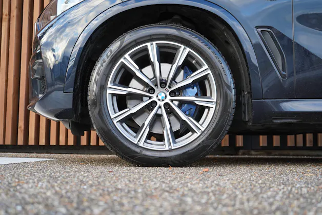 BMW X5 xDRIVE 48V 30d M SPORT STEPTRONIC l 286 PS