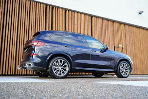 BMW X5 xDRIVE 48V 30d M SPORT STEPTRONIC l 286 PS