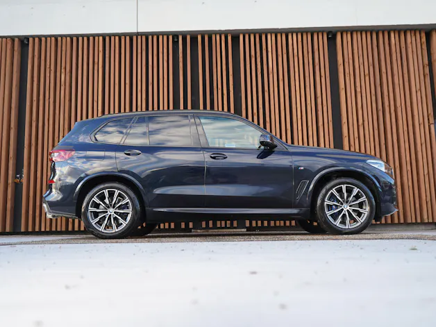 BMW X5 xDRIVE 48V 30d M SPORT STEPTRONIC l 286 PS